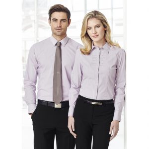 Mens-corporate-shirt-Berlin-Style-Long-Sleeve-Model